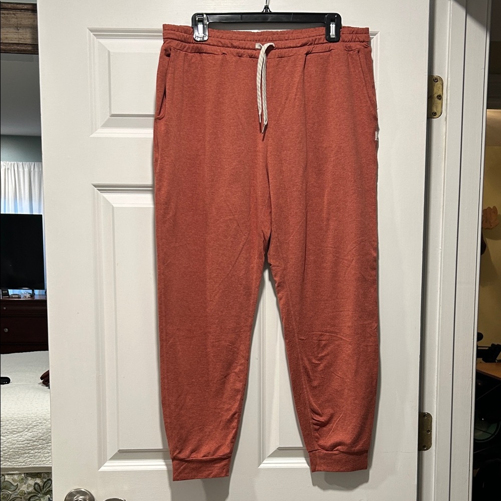 Vuori Women’s Performance Joggers